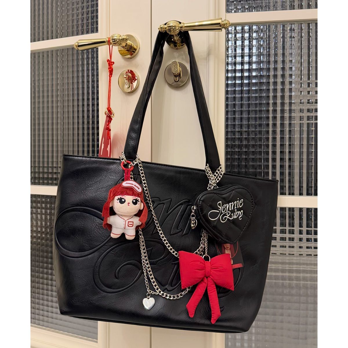 JENNIE RUBY BAG (black and red)